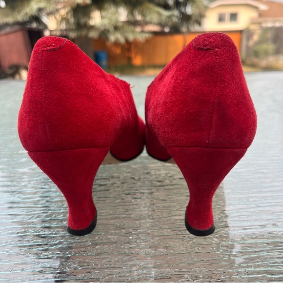 Pura Lopez Red Suede Kitten Heel Pumps Heels - Picture 6 of 16